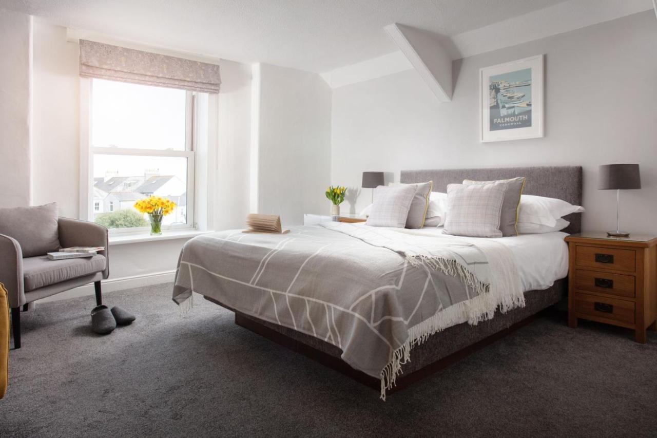 ホテル Gyllyngvase House ファルマス 部屋 写真