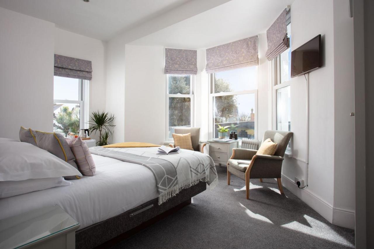 ホテル Gyllyngvase House ファルマス 部屋 写真