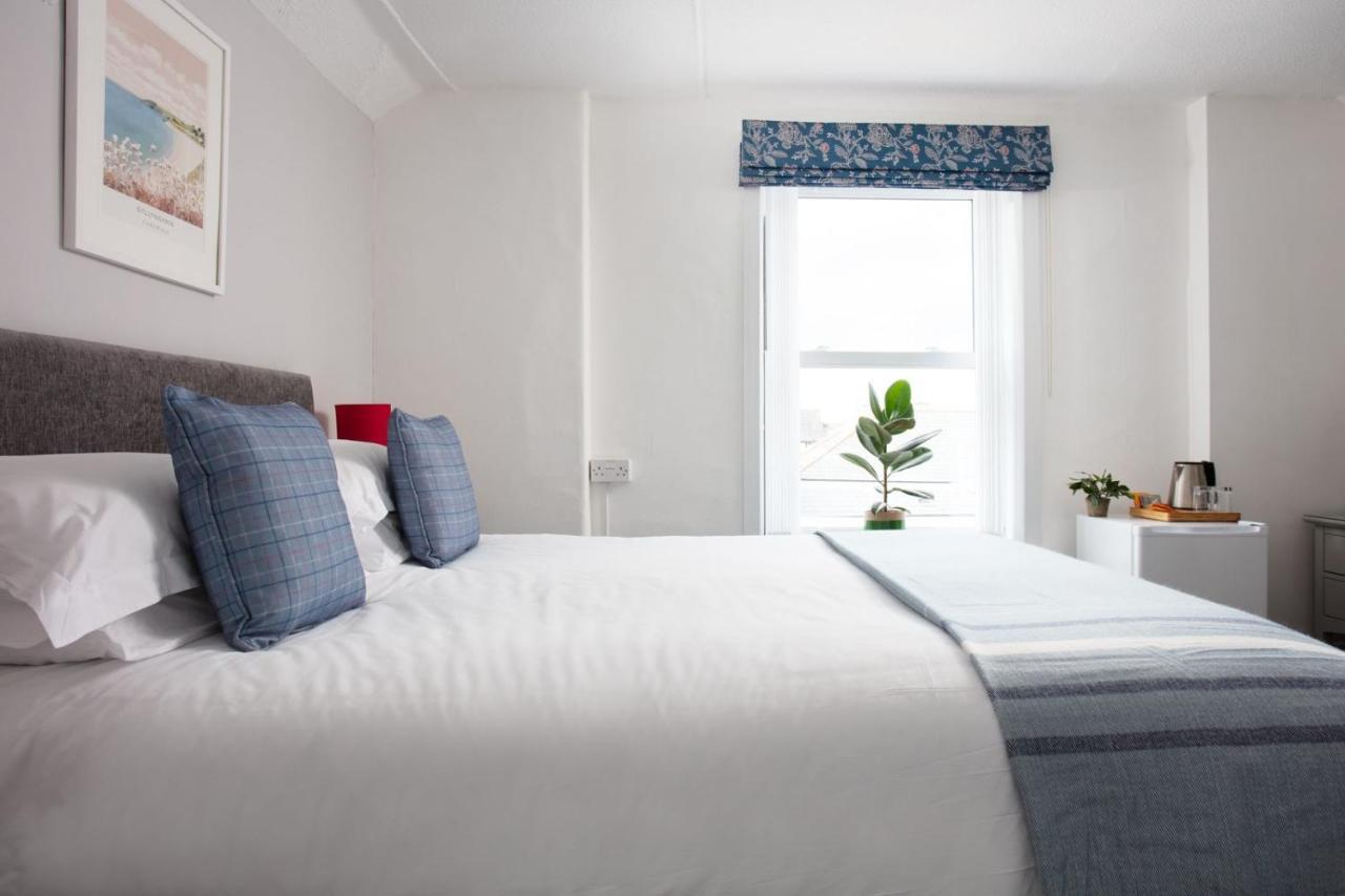 ホテル Gyllyngvase House ファルマス 部屋 写真